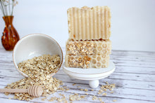 LAVENDER AND LEMON HONEY OATS SOAP